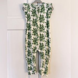 Kate Quinn sleeveless ruffle arm button sport jumpsuit clover bouquet 18-24m